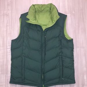 Green Reversible Columbia Vest, size L